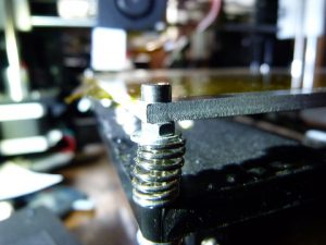 Best Way to Calibrate a 3d Printer : added nut