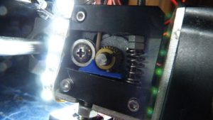 tip for seeing whether the shaft and gear are turning in synch - add a line